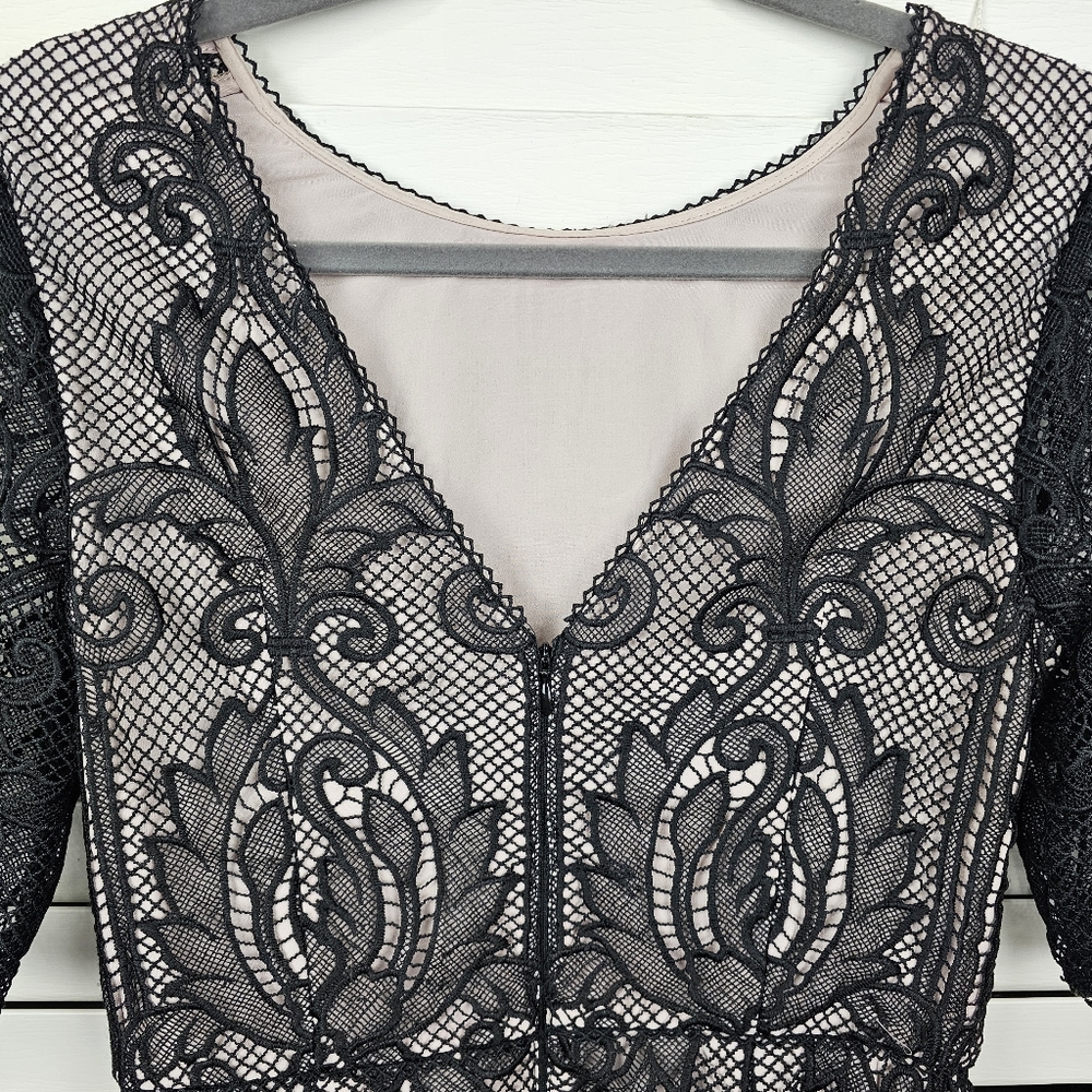 REISS Zola Lace Dress  Black Scalloped Hem V-Back Party Cocktail US 4 - Picture 10 of 16